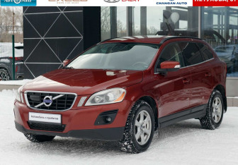 Подержанный автомобиль Volvo XC60 2010 года (1 фото)