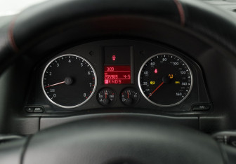 Подержанный автомобиль Volkswagen Tiguan 2009 года (12 фото)