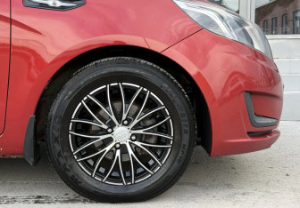 Подержанный автомобиль Kia Rio Sedan 2015 года (9 фото)