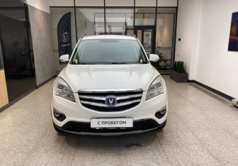 Подержанный автомобиль Changan CS35 2015 года (3 фото)