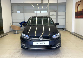 Подержанный автомобиль Volkswagen Polo Sedan 2016 года (3 фото)