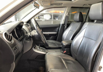 Подержанный автомобиль Suzuki Grand Vitara 2010 года (9 фото)