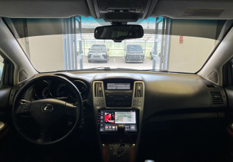Подержанный автомобиль Lexus RX 2008 года (6 фото)