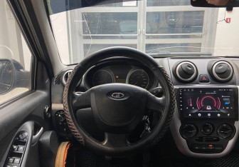 Подержанный автомобиль LADA (ВАЗ) Granta Sedan 2015 года (12 фото)