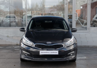 Подержанный автомобиль Kia Ceed Hatchback 2018 года (2 фото)