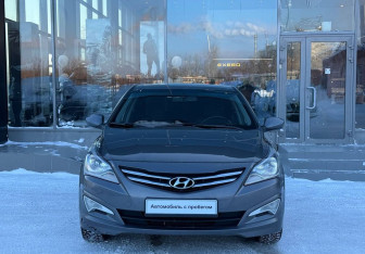 Подержанный автомобиль Hyundai Solaris Sedan 2014 года (8 фото)