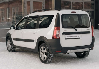 Подержанный автомобиль LADA (ВАЗ) Largus Wagon 2017 года (7 фото)