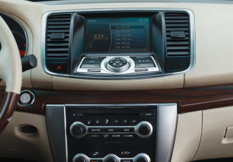 Подержанный автомобиль Nissan Teana 2008 года (14 фото)