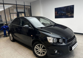 Подержанный автомобиль Chevrolet Aveo Sedan 2014 года (4 фото)