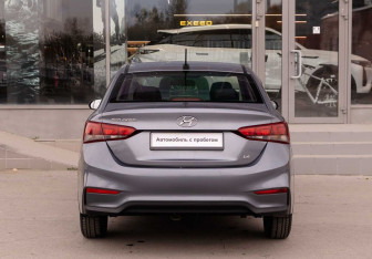 Подержанный автомобиль Hyundai Solaris Sedan 2017 года (6 фото)