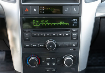 Подержанный автомобиль Chevrolet Captiva 2008 года (15 фото)