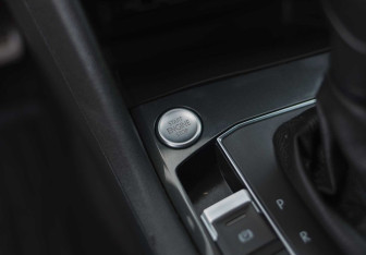 Подержанный автомобиль Volkswagen Tiguan 2019 года (16 фото)