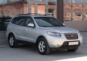Подержанный автомобиль Hyundai Santa Fe 2007 года (3 фото)