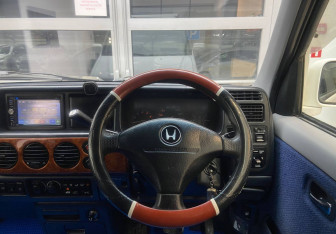 Подержанный автомобиль Honda Stepwgn 2000 года (14 фото)