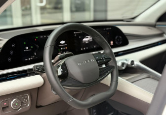 Подержанный автомобиль Exeed RX 2024 года (9 фото)