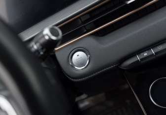 Подержанный автомобиль Exeed LX 2022 года (15 фото)