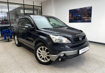 Подержанный автомобиль Honda CR-V 2008 года (4 фото)