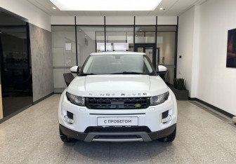 Подержанный автомобиль Land Rover Range Rover Evoque 2014 года (3 фото)
