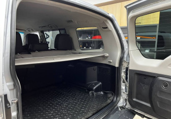 Подержанный автомобиль Mitsubishi Pajero 2012 года (14 фото)