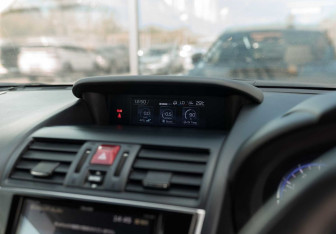 Подержанный автомобиль Subaru Levorg 2019 года (14 фото)