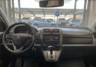 Подержанный автомобиль Honda CR-V 2011 года (9 фото)