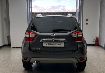 Подержанный автомобиль Nissan Terrano 2019 года (6 фото)