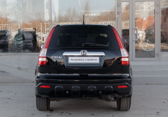 Подержанный автомобиль Honda CR-V 2007 года (6 фото)