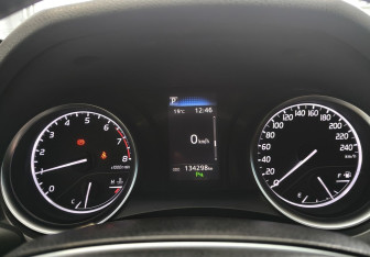 Подержанный автомобиль Toyota Camry Sedan 2020 года (10 фото)