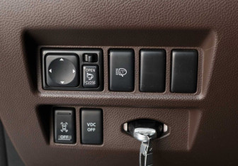 Подержанный автомобиль Infiniti FX 2010 года (18 фото)