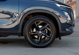 Подержанный автомобиль Omoda C5 2023 года (9 фото)