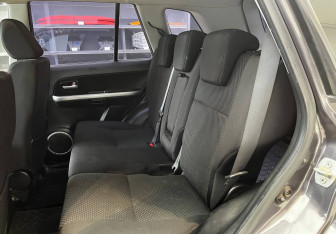 Подержанный автомобиль Suzuki Grand Vitara 2008 года (14 фото)