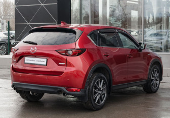 Подержанный автомобиль Mazda CX-5 2018 года (5 фото)