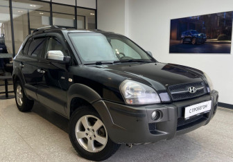 Подержанный автомобиль Hyundai Tucson 2006 года (3 фото)