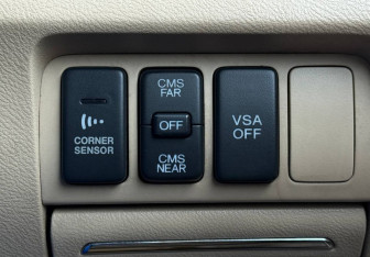 Подержанный автомобиль Honda Inspire 2003 года (16 фото)