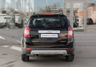 Подержанный автомобиль Chevrolet Captiva 2008 года (6 фото)