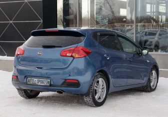 Подержанный автомобиль Kia Ceed Hatchback 2014 года (5 фото)