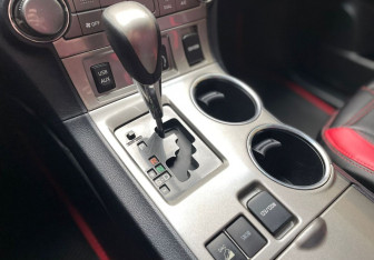 Подержанный автомобиль Toyota Highlander 2013 года (16 фото)