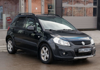 Подержанный автомобиль Suzuki SX4 Hatchback 2012 года (3 фото)