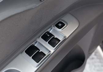 Подержанный автомобиль Mitsubishi Pajero Sport 2010 года (16 фото)