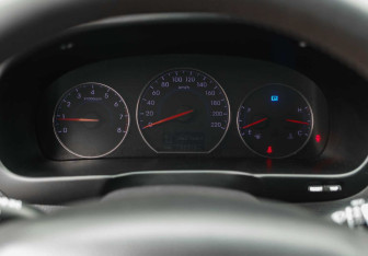Подержанный автомобиль Hyundai Santa Fe 2012 года (13 фото)