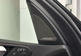 Подержанный автомобиль BMW X7 2023 года (16 фото)