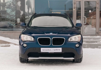 Подержанный автомобиль BMW X1 2011 года (2 фото)