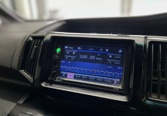 Подержанный автомобиль Honda Stepwgn 2011 года (16 фото)