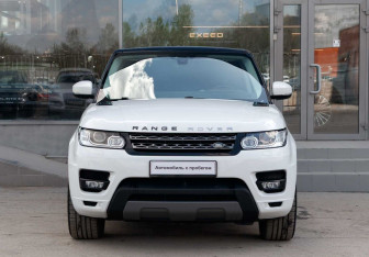 Подержанный автомобиль Land Rover Range Rover Sport 2017 года (2 фото)