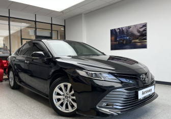 Подержанный автомобиль Toyota Camry Sedan 2018 года (3 фото)