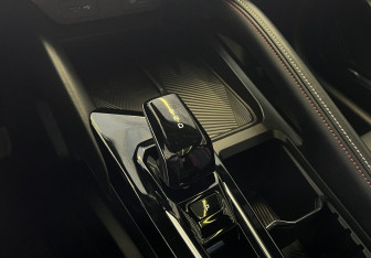 Подержанный автомобиль Geely Coolray 2023 года (13 фото)