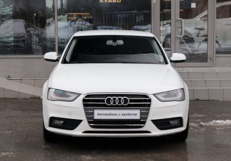 Подержанный автомобиль Audi A4 Sedan 2012 года (2 фото)