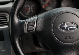 Подержанный автомобиль Subaru Forester Suv 2002 года (14 фото)