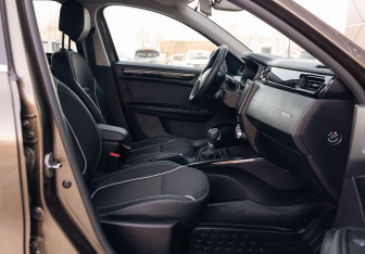 Подержанный автомобиль Renault Arkana 2019 года (20 фото)