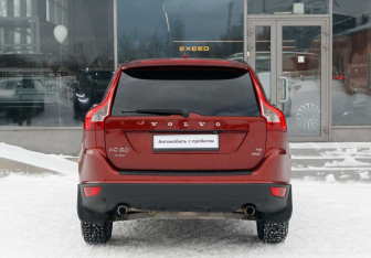 Подержанный автомобиль Volvo XC60 2010 года (6 фото)